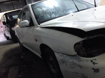 1998 Kia Sephia Photos