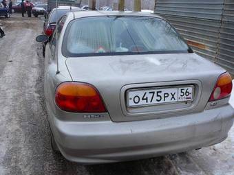1999 Kia Sephia Pictures