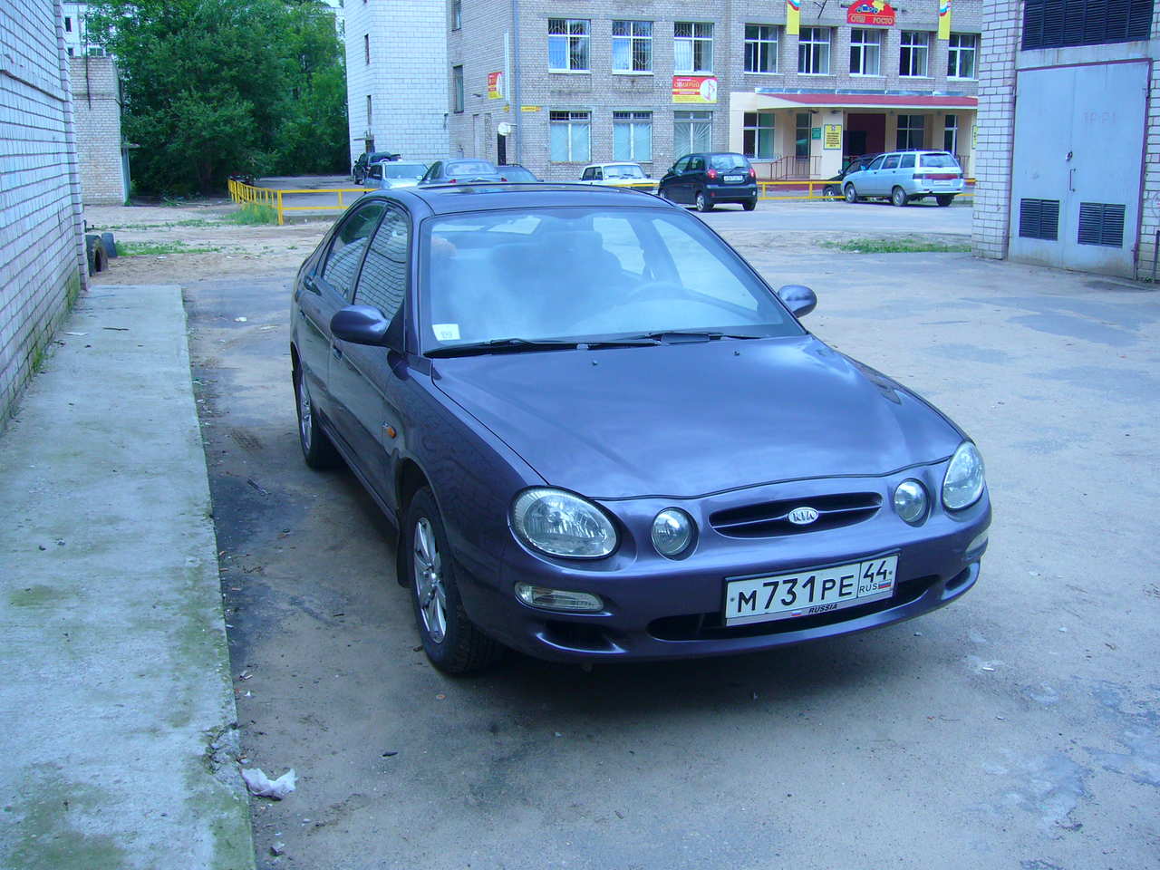 1999 Kia Shuma