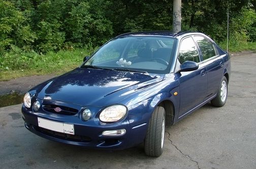 2000 Kia Shuma