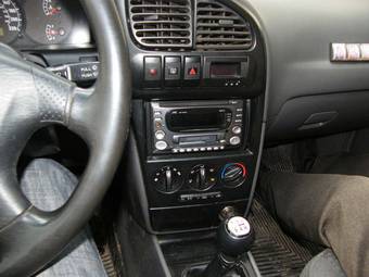 2002 Kia Shuma Pictures