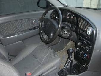 2002 Kia Shuma Photos