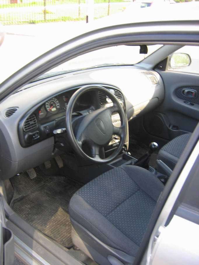 2003 Kia Shuma