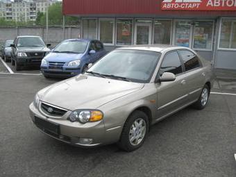 2004 Kia Shuma Pics