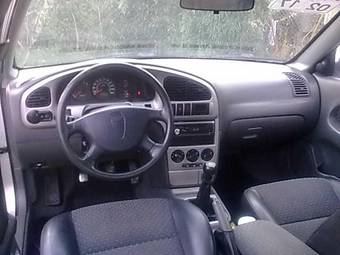 2004 Kia Shuma Photos