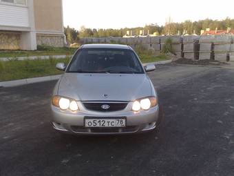 2004 Kia Shuma Pictures