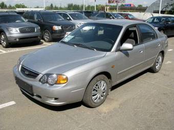 2004 Kia Shuma Pictures