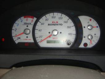 2002 Kia Sorento Photos