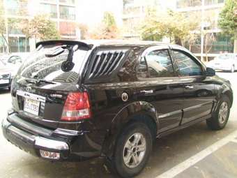 2003 Kia Sorento Images