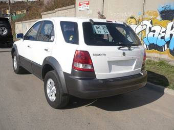 2003 Kia Sorento Photos