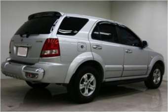 2004 Kia Sorento Photos