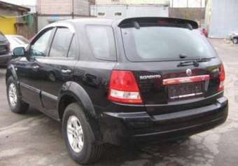 2004 Kia Sorento Pictures