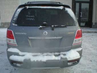 2004 Kia Sorento Pics