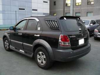 2004 Kia Sorento Images