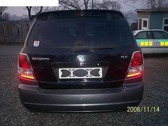 2004 Kia Sorento Photos