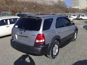 2004 Kia Sorento Pictures