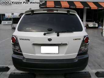 2004 Kia Sorento Pictures