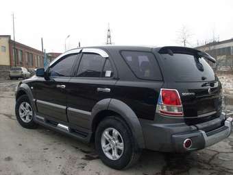 2004 Kia Sorento Images