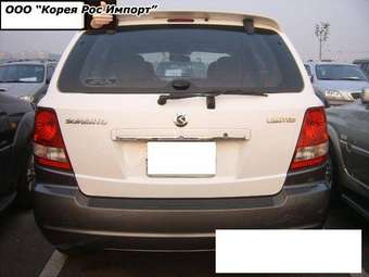 2004 Kia Sorento Photos