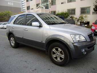 2004 Kia Sorento Pictures