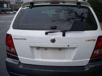 2004 Kia Sorento Photos