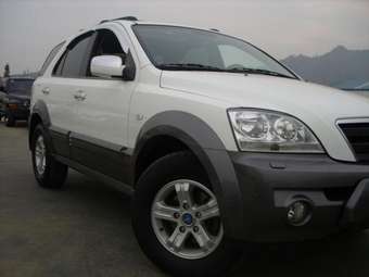 2004 Kia Sorento Photos