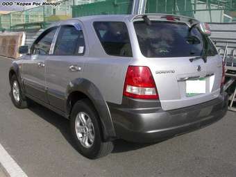 2004 Kia Sorento Pictures