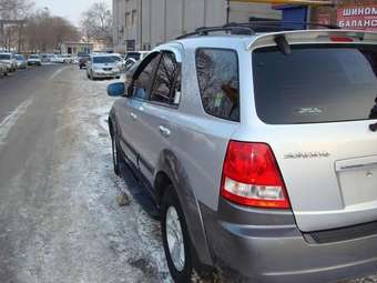 2004 Kia Sorento Pics