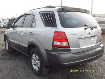 2004 Kia Sorento Photos