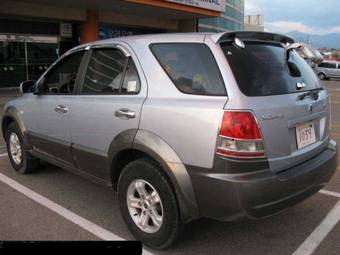 2004 Kia Sorento Pictures