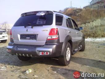 2004 Kia Sorento Photos
