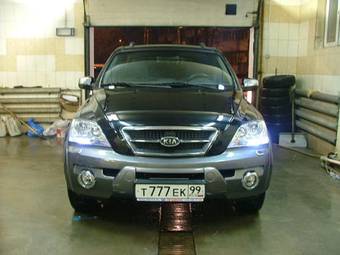 2004 Kia Sorento Images