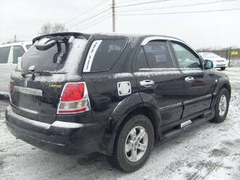2004 Kia Sorento Pictures