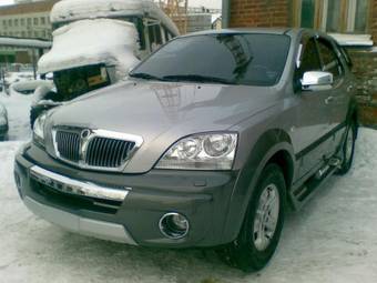 2004 Kia Sorento Photos