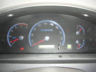 2004 Kia Sorento Photos