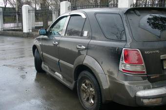 2004 Kia Sorento Photos