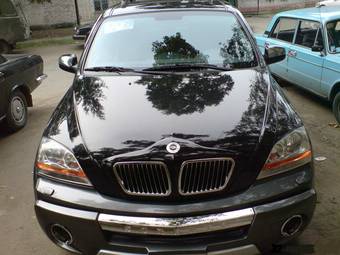 2004 Kia Sorento Images