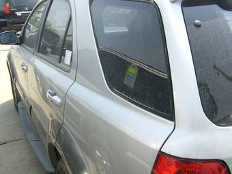 2004 Kia Sorento Photos