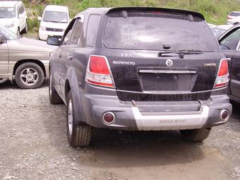 2004 Kia Sorento Pictures