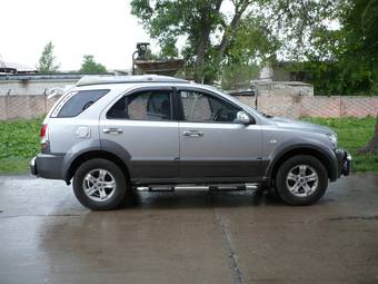 2004 Kia Sorento Photos