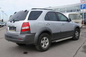 2004 Kia Sorento Images