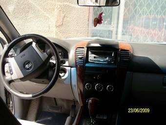 2004 Kia Sorento Pictures