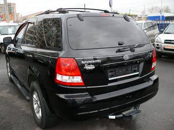 2004 Kia Sorento Images