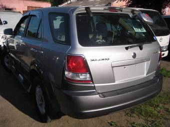 2004 Kia Sorento Photos