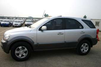 2005 Kia Sorento Photos