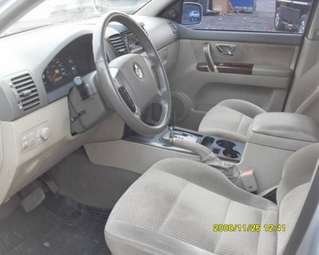 2005 Kia Sorento Pictures