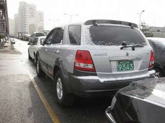 2005 Kia Sorento Images