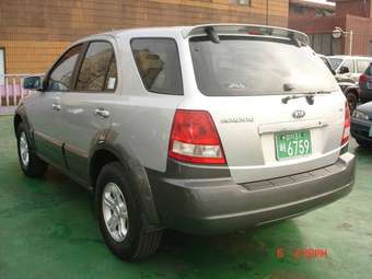 2005 Kia Sorento Pictures