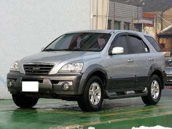 2005 Kia Sorento Pics