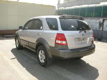 2005 Kia Sorento Pictures